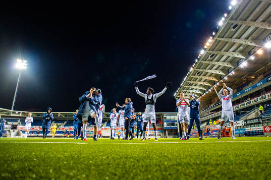 Viking players celebrates