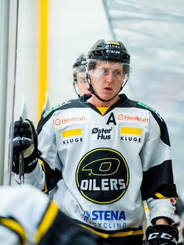 Dennis Sveum of Stavanger Oilers