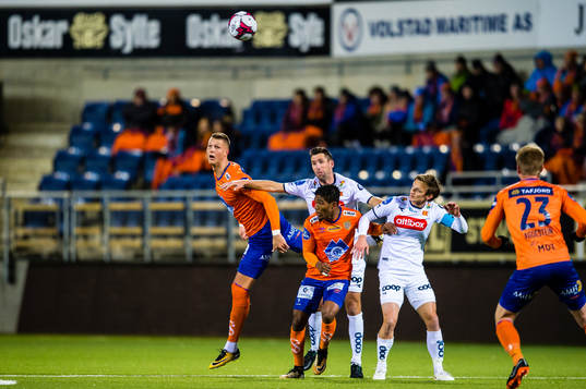 Holmbert Aron Briem Fridjonsson of Aalesund and Steffen