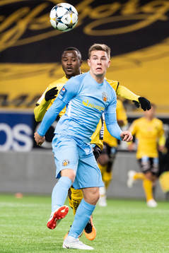 KR Reykjaviks Kristinn Kristinsson och Elfsborgs Isaac