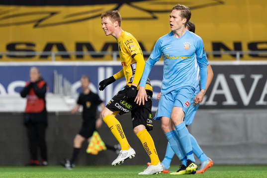 Elfsborgs Jesper Sandberg Hesselgren skjuter 1-0