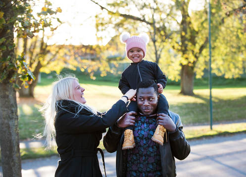 IFK Hässleholms Mike Andrew med sin familj, flickvännen