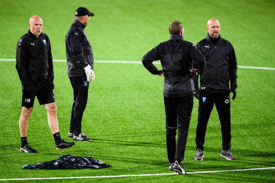 Head coach Uwe Rösler and assistant coach Olof Persson of