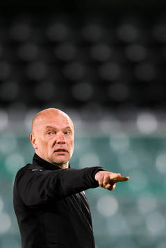Head coach Uwe Rösler of Malmö FF