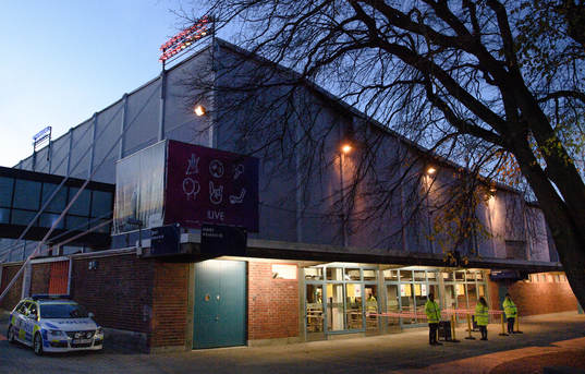 Entrén till Hovet