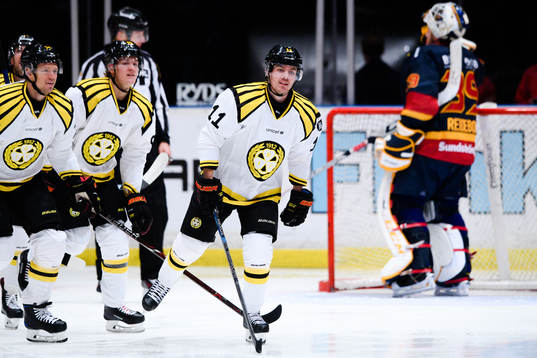 Brynäs Joel Kellman jublar