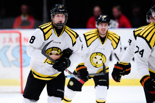 Brynäs Victor Söderström jublar