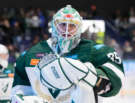Färjestads målvakt Adam Werner