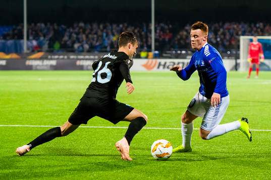 Andreas Vindheim of Malmö FF and Tobias Heintz of