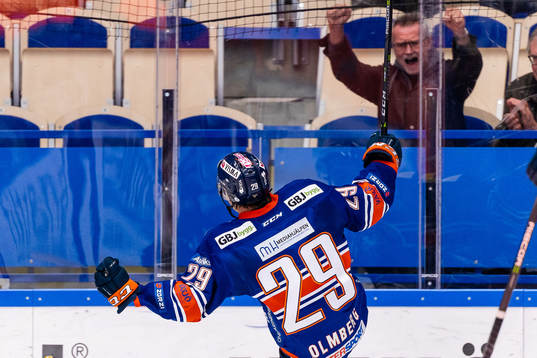 Växjös Pontus Holmberg jublar
