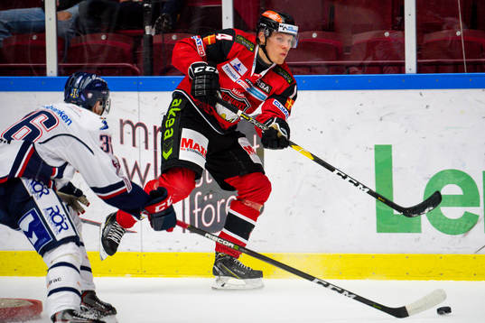 Malmö Redhawks Albin Johansson och Linköpings Filip