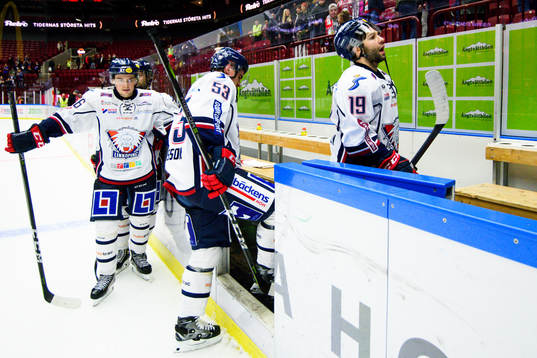 Linköpings Eddie Larsson och Joe Whitney deppar