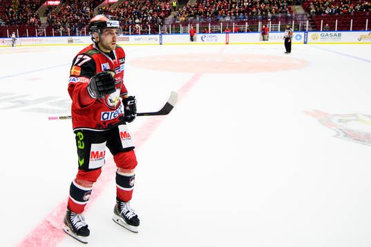 Malmö Redhawks Konstantin Komarek jublar