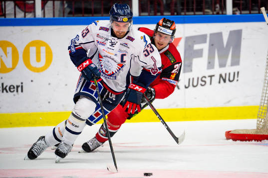 Linköpings Eddie Larsson och Malmö Redhawks Christoffer