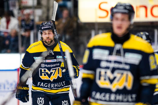 s Christoffer Persson deppar