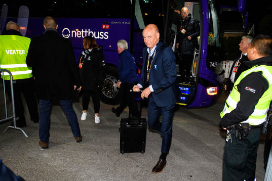 Head coach Uwe Rösler of Malmö FF arrives to the stadium