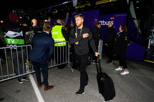 Rasmus Bengtsson of Malmö FF arrives to the stadium prior