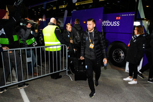 Arnór Ingvi Traustason of Malmö FF arrives to the stadium