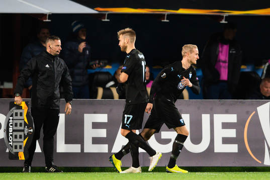 Franz Brorsson swaps with Rasmus Bengtsson of Malmö FF