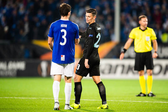Marcus Antonsson of Malmö FF thanks Jörgen Horn of