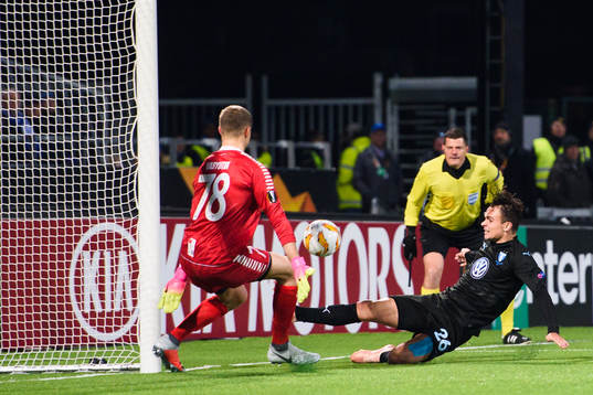 Andreas Vindheim of Malmö FF scored 0-1 behind Goalkeeper
