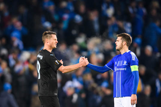 Markus Rosenberg of Malmö FF and Joachim Thomassen of