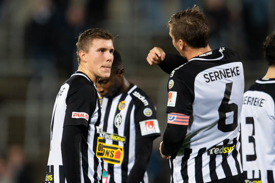 Landskronas Alfons Sampstedt i samtal med Philip Andersson