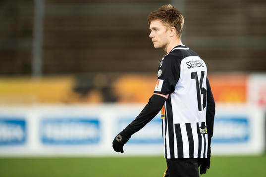 Landskronas Dennis Olofsson deppar