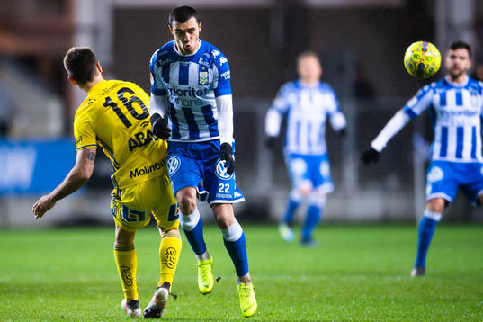 Sundsvalls Carlos Gracia och IFK Göteborgs Giorgi