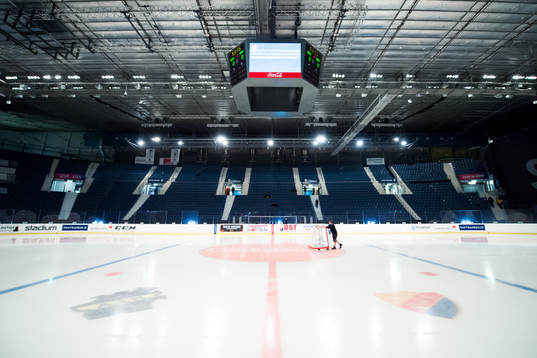 Interiör av Hovet innan ishockeymatchen i