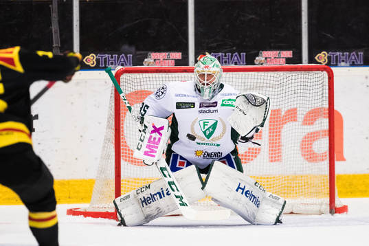 Färjestads målvakt Adam Werner