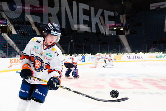Växjös Nils Carnbäck på uppvärmningen