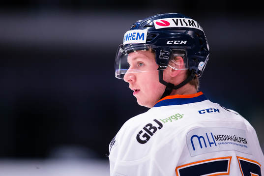 Växjös Kalle Johansson på uppvärmningen