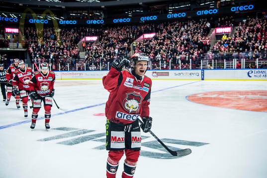 Malmö Redhawks Johan Olofsson jublar