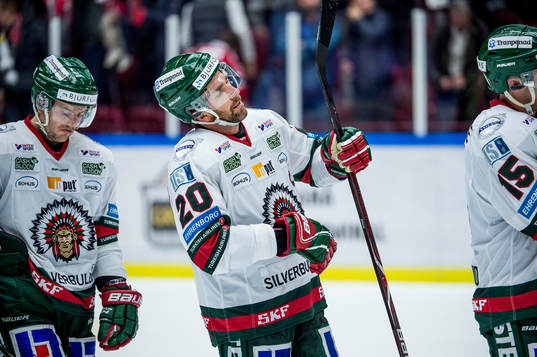 Frölundas Pathrik Westerholm och Joel Lundqvist deppar