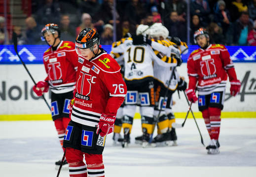 Skellefteås Jonathan Pudas gör 0-2 och jublar och