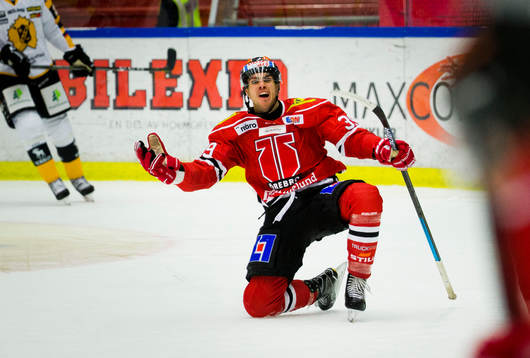 Örebros Jordan Boucher gör 4-3 och jublar