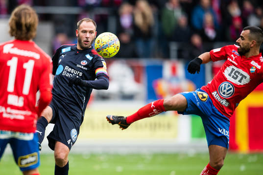 Helsingborgs Andreas Granqvist och Östers Liridon Silka