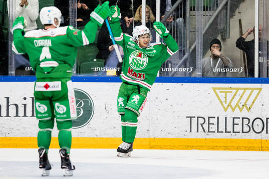 Rögles Leon Bristedt jublar