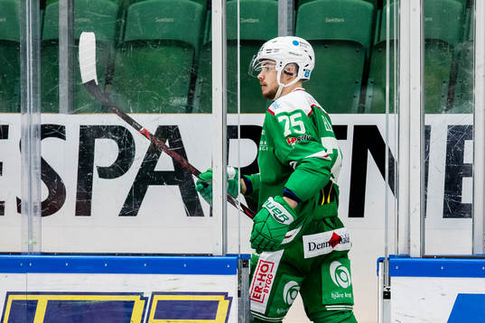 Rögles Lucas Elvenes utvisas
