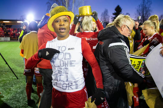 Piteås spelare jublar