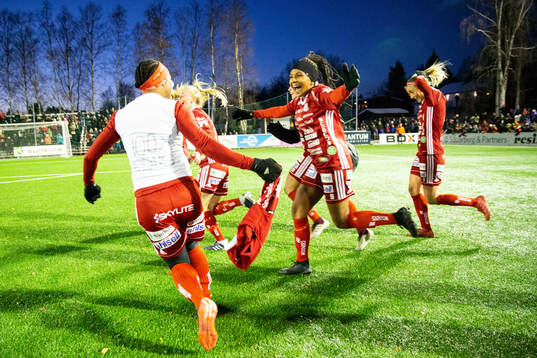 Piteås spelare firar SM-guld