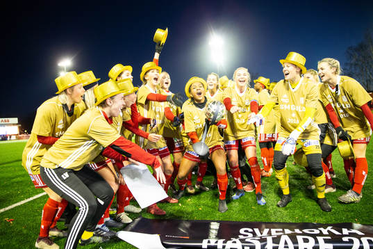 Piteås spelare firar SM-guld