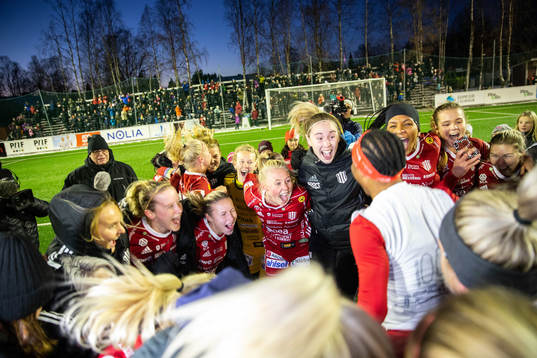 Piteås spelare firar SM-guld