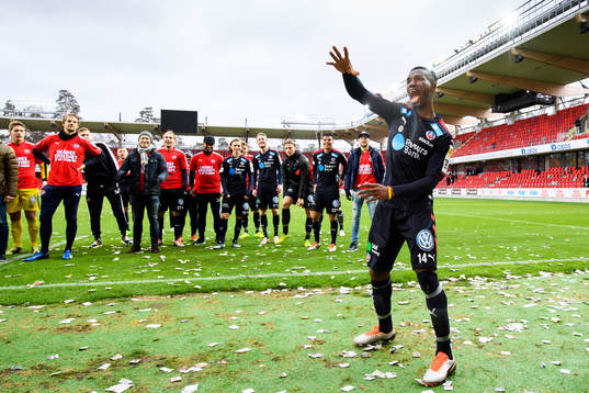 Helsingborgs Mohammed Abubakari jublar över det allsvenska