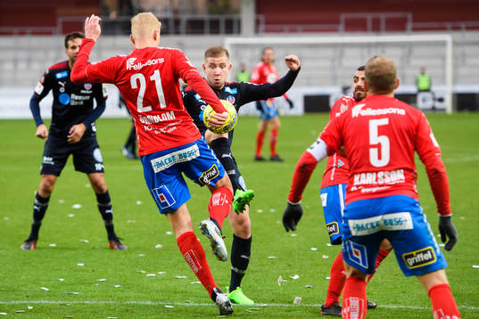 Helsingborgs Darijan Bojanic och Östers Filip Örnblom