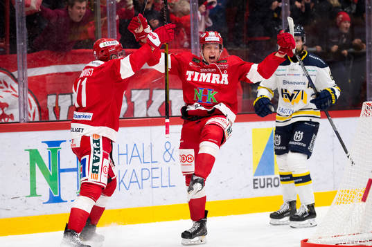 Timrås Vilmos Gallo jublar