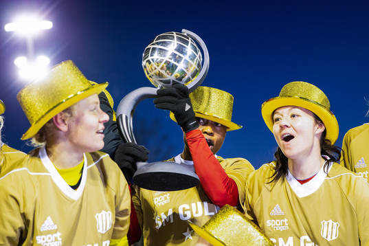 Piteås spelare firar SM-guld