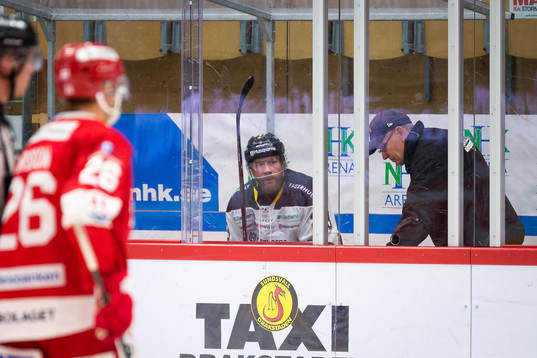 s Robin Figren blir utvisad