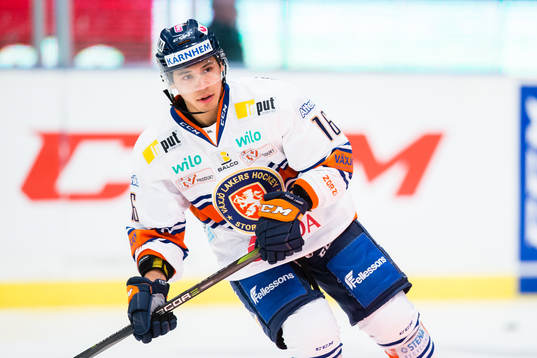 Växjös Austin Ortega på uppvärmningen